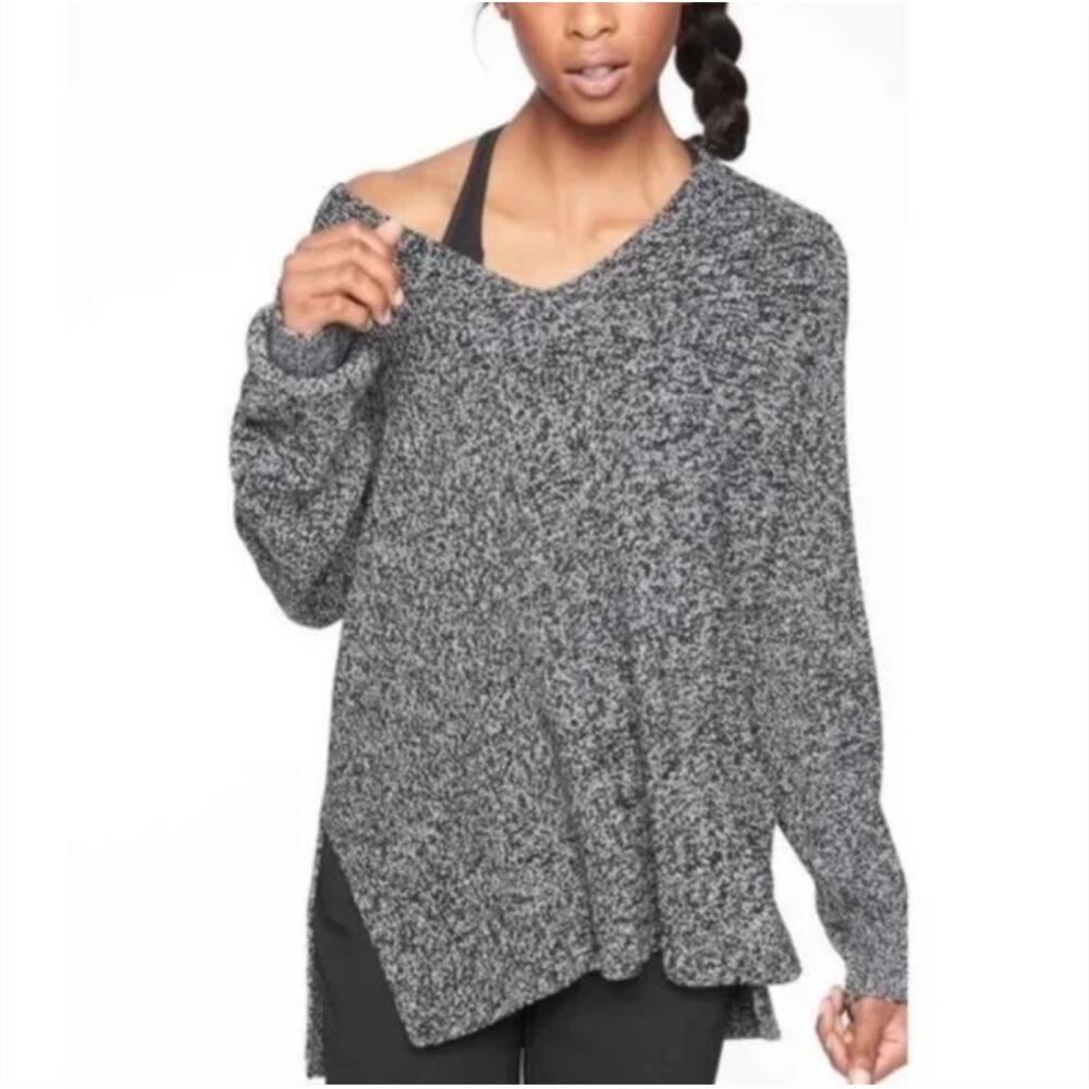 Athleta Switchback Oversized Wool Sweater Black Medium